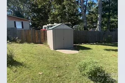 103 Fairground Avenue, Hendersonville, NC 28792 - Photo 3