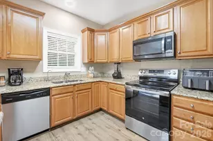 14010 Wild Elm Rd, Charlotte, NC 28277 - Photo 7