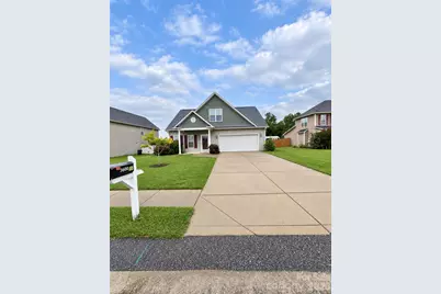 3600 Crosswinds Drive, Hope Mills, NC 28348 - Photo 1
