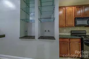 2420 Runnymede Ln, Charlotte, NC 28209 - Photo 25