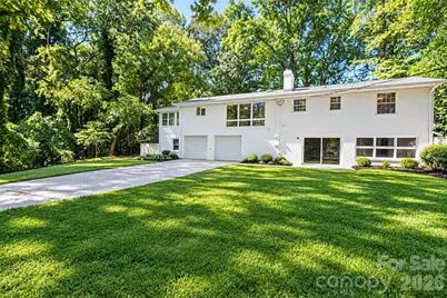 7400 Oakwood Lane, Charlotte, NC 28215 - Photo 3