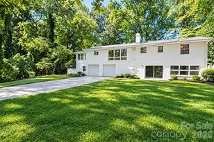 7400 Oakwood Ln, Charlotte, NC 28215 - Photo 3