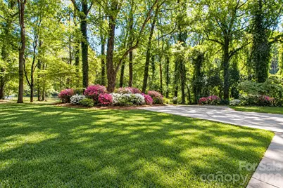 7400 Oakwood Lane, Charlotte, NC 28215 - Photo 5