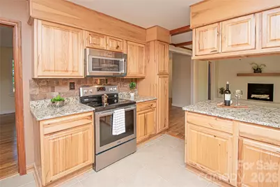 7400 Oakwood Lane, Charlotte, NC 28215 - Photo 15