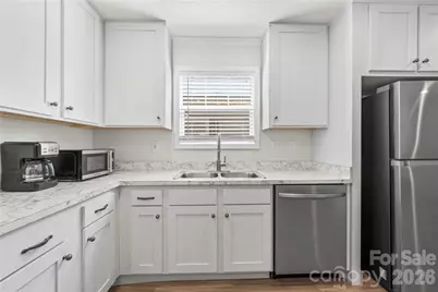81 Yuken Place, Hendersonville, NC 28792 - Photo 13