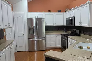 58 Outlook Cir, Swannanoa, NC 28778 - Photo 5