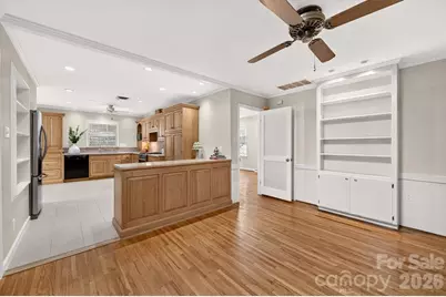 6000 Colchester Place, Charlotte, NC 28210 - Photo 13
