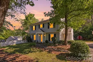320 Sunnywood Ln, Charlotte, NC 28270 - Photo 3