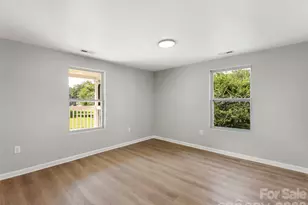 106 Park St, Clover, SC 29710 - Photo 5