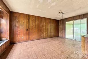 360 Poverty Branch Rd, Barnardsville, NC 28709 - Photo 17