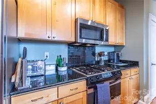84 W Walnut St, Asheville, NC 28801 - Photo 11