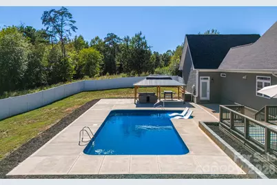 6 Leisure Circle, Granite Falls, NC 28630 - Photo 5