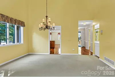 901 Red Oak Drive, Hendersonville, NC 28791 - Photo 15
