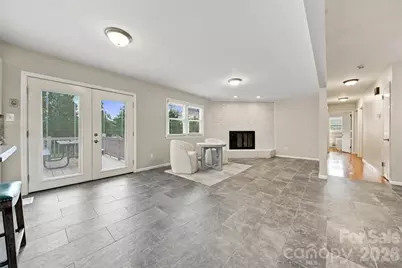 226 28th Avenue Place NE, Hickory, NC 28601 - Photo 9