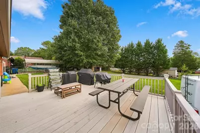 226 28th Avenue Place NE, Hickory, NC 28601 - Photo 37