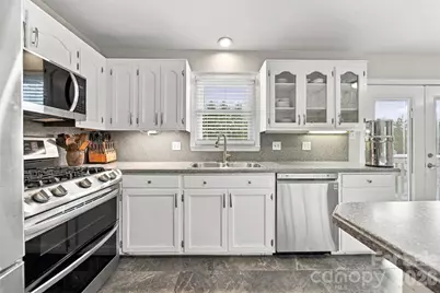 226 28th Avenue Place NE, Hickory, NC 28601 - Photo 15