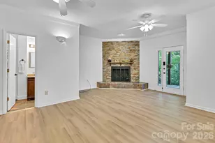 305 Piney Mountain Dr, Asheville, NC 28805 - Photo 15
