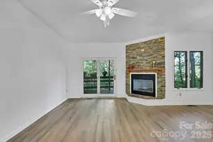 305 Piney Mountain Dr, Asheville, NC 28805 - Photo 3