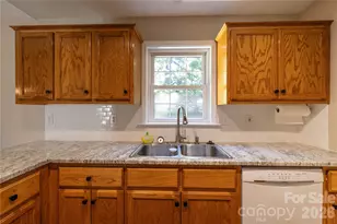 32802 Austin Rd, New London, NC 28127 - Photo 13