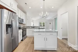 305 Harrison St, Charlotte, NC 28208 - Photo 15