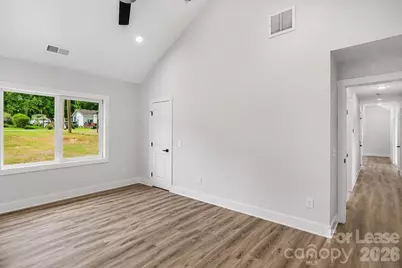 618 E Holly Street, Dallas, NC 28034 - Photo 7