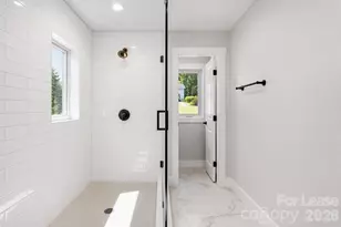618 E Holly St, Dallas, NC 28034 - Photo 5