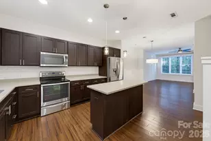 317 E Tremont Ave, Charlotte, NC 28203 - Photo 5