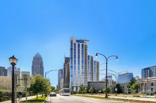 333 W Trade Street W, Charlotte, NC 28202 - Photo 13