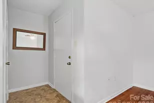 5024 Sardis Rd, Charlotte, NC 28270 - Photo 7