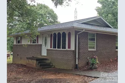2782 West View Street, Hickory, NC 28601 - Photo 1