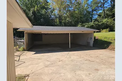 2782 West View Street, Hickory, NC 28601 - Photo 3