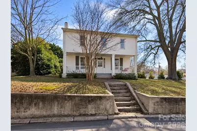 329 W Main Street, Lincolnton, NC 28092 - Photo 1