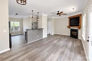 11116 Heritage Green Dr, Cornelius, NC 28031 - Photo 5