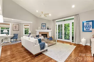 211 Towne Pl Dr, Hendersonville, NC 28792 - Photo 15