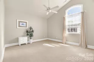 211 Towne Pl Dr, Hendersonville, NC 28792 - Photo 37