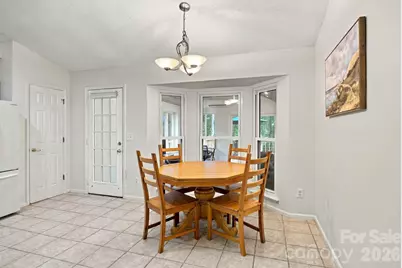 8536 Woodford Bridge Drive, Charlotte, NC 28216 - Photo 9