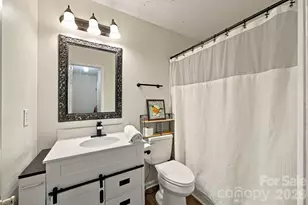 8536 Woodford Bridge Dr, Charlotte, NC 28216 - Photo 21