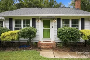 8536 Woodford Bridge Dr, Charlotte, NC 28216 - Photo 3