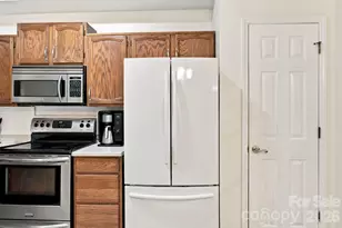 8536 Woodford Bridge Dr, Charlotte, NC 28216 - Photo 15
