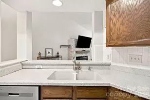 8536 Woodford Bridge Dr, Charlotte, NC 28216 - Photo 13