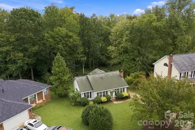 8536 Woodford Bridge Drive, Charlotte, NC 28216 - Photo 29