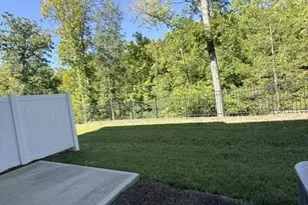 1027 Grays Ml Rd, Charlotte, NC 28215 - Photo 5