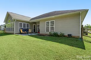 13318 Planters Row Dr, Charlotte, NC 28278 - Photo 23