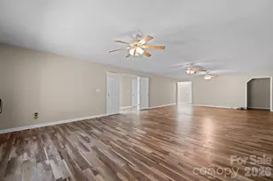 80 Hidden Bluff Ln, Horse Shoe, NC 28742 - Photo 23