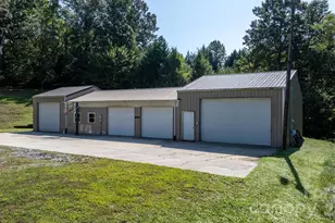 80 Hidden Bluff Ln, Horse Shoe, NC 28742 - Photo 33
