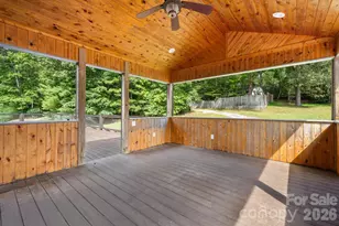 80 Hidden Bluff Ln, Horse Shoe, NC 28742 - Photo 21