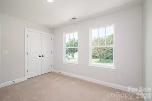 411 Lee St, Lincolnton, NC 28092 - Photo 9