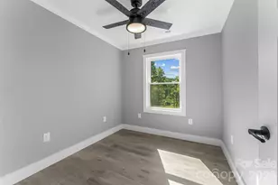 2366 W Paradise Harbor Dr, Connelly Springs, NC 28612 - Photo 25
