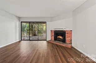 8005 Horse Chestnut Ln, Charlotte, NC 28277 - Photo 9