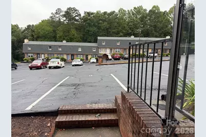 220 14th Avenue SE #2-D, Hickory, NC 28602 - Photo 15